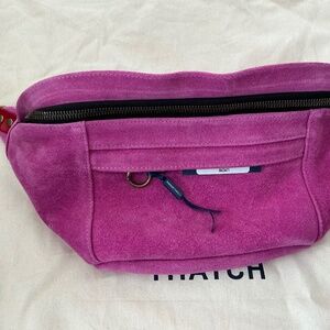 NWT Parker Thatch Cross ur Heart in Pink Suede